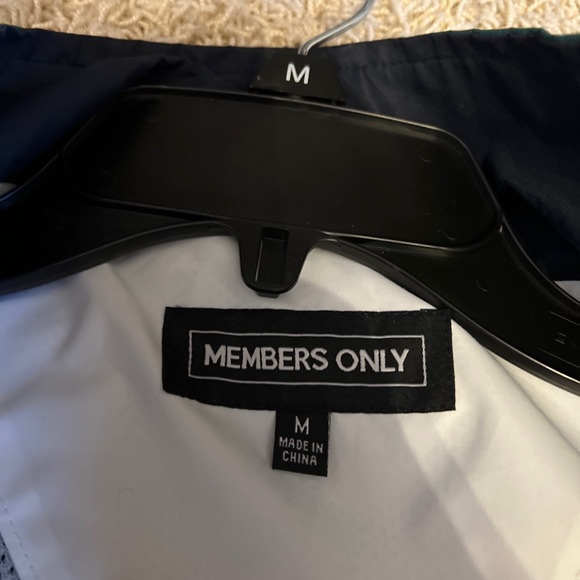 Members Only Windbreaker Size M - Picture 3 of 4